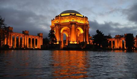 樓體亮化工程怎樣實(shí)現(xiàn)節(jié)能環(huán)保？