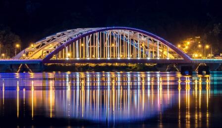 市政亮化工程對(duì)城市發(fā)展有哪些重要意義？