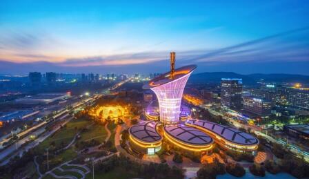 建筑樓體燈光秀如何設(shè)計(jì)更具夜間吸引力？