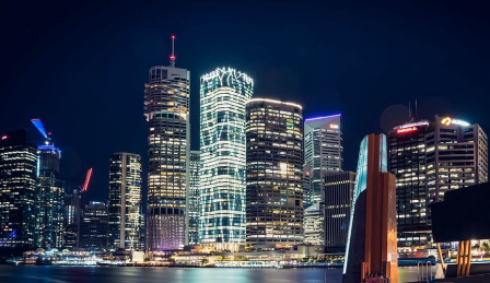 樓體亮化設(shè)計(jì)如何體現(xiàn)建筑層次和立體感？