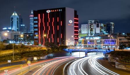 樓體照明工程中，溢格照明的優(yōu)勢(shì)與特點(diǎn)（深度解析）