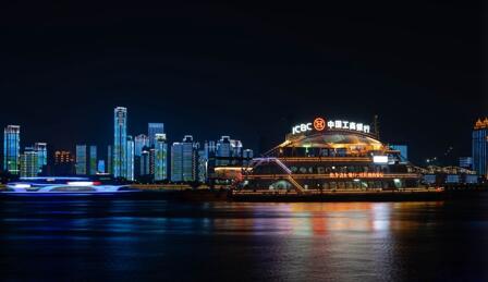 燈光藝術(shù)與城市營銷：樓體燈光工程如何提升城市形象？